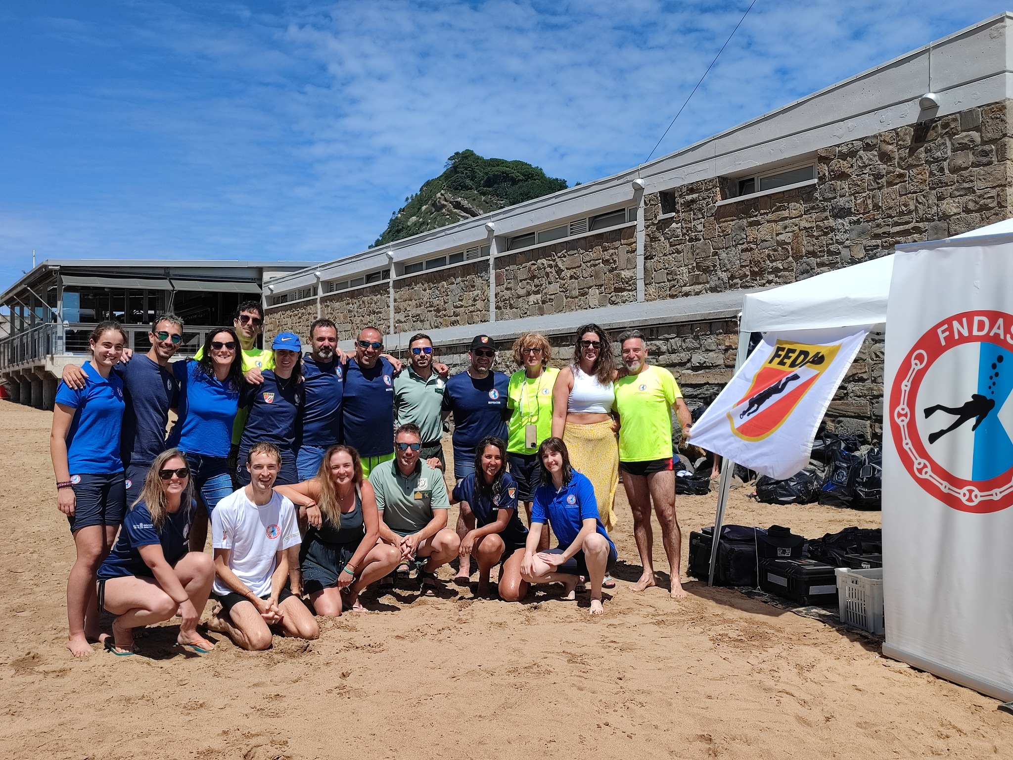 Bautizo de buceo con COCEMFE en Getaria